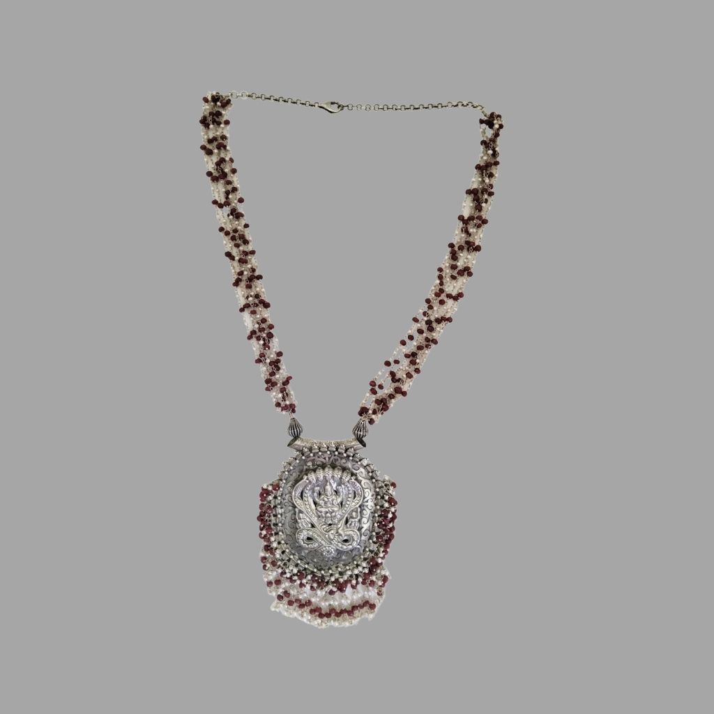 https://www.jewelnidhi.com/img/1609501370AQ NECK 0007.jpg